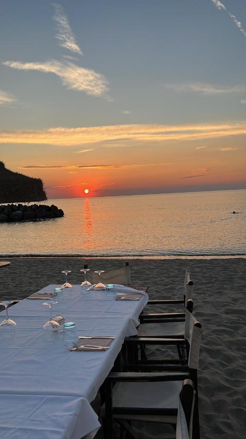 Villa Pisola Fiumicino Airport - Seafront Luaran gambar