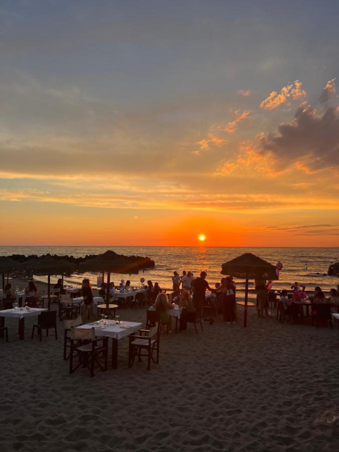 Villa Pisola Fiumicino Airport - Seafront Luaran gambar